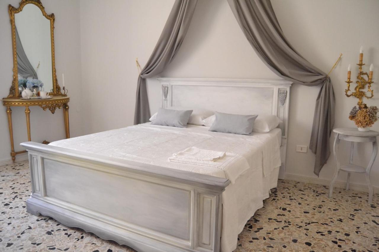 Le Reve Apartment Кастелламмаре-ди-Стабия Экстерьер фото